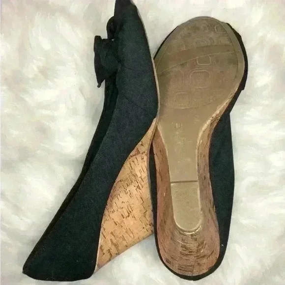 American Eagle Plaid Wedges - Picture 4 of 4